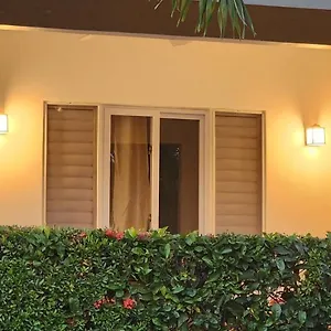 Holiday home Palms Escape - 3 Bedroom Vacation