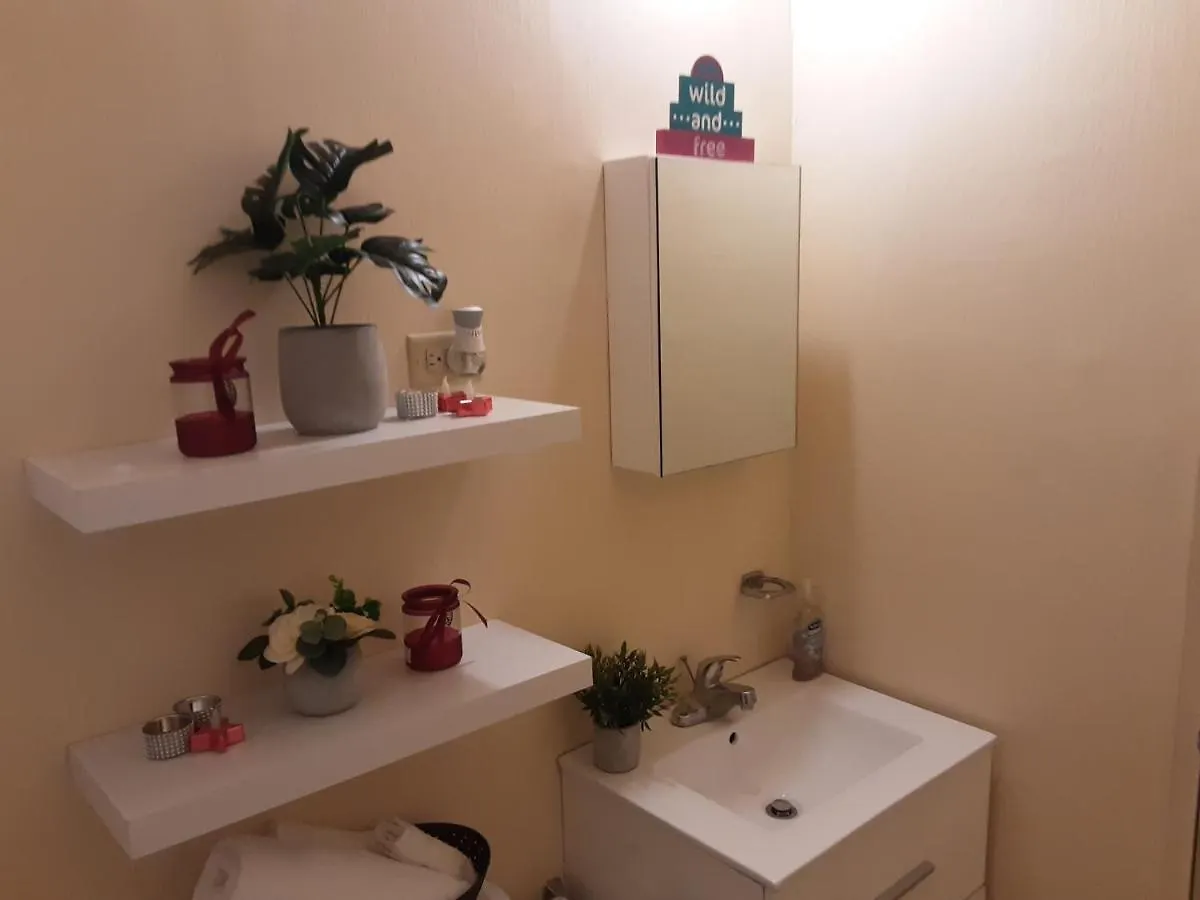 Sassy Diamond Crest Apartment Portmore