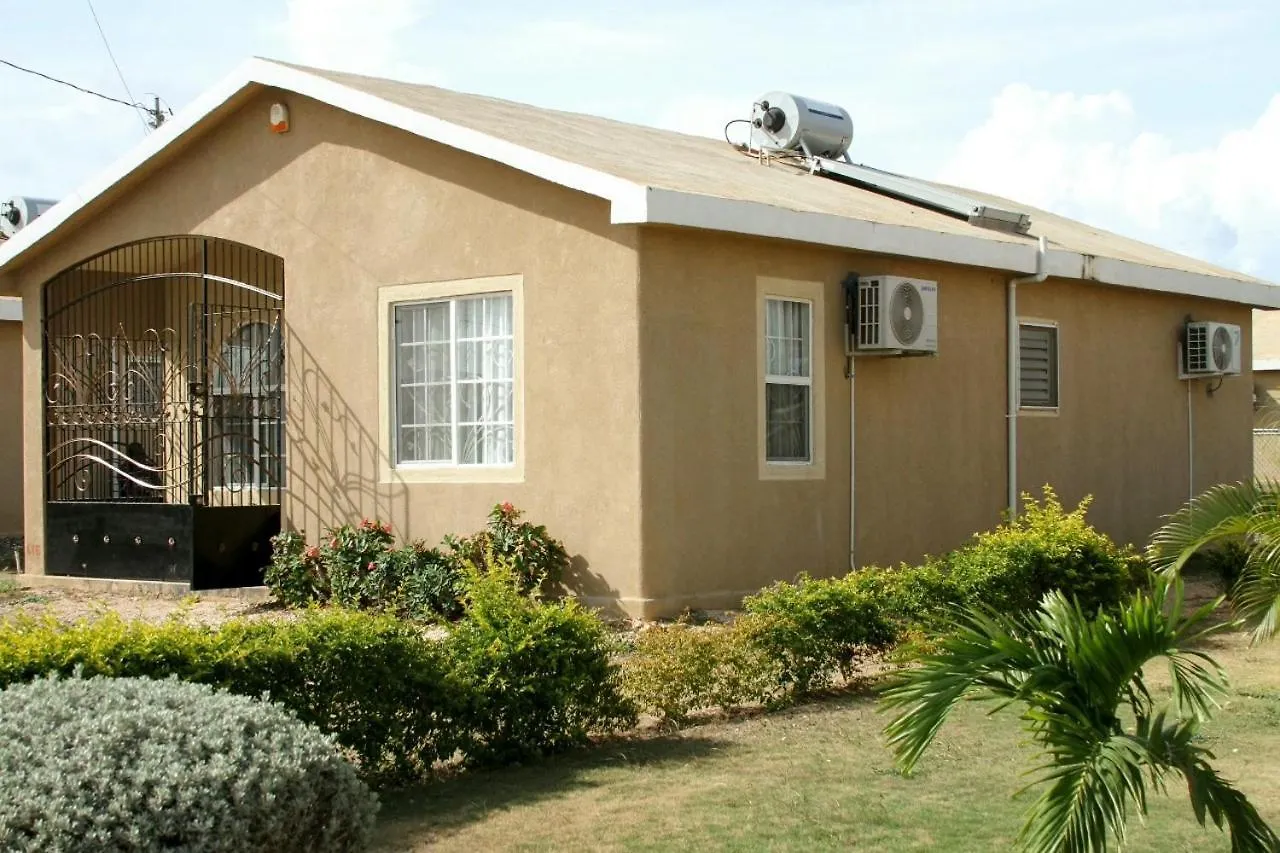 Sassy Diamond Crest Apartment Portmore