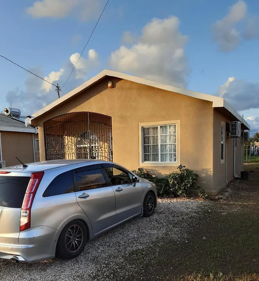Sassy Diamond Crest Apartment Portmore